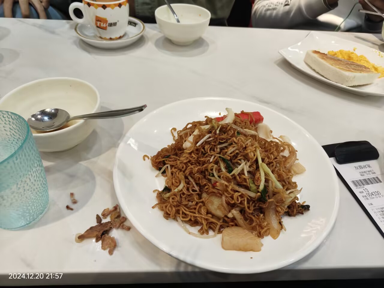 60港币一盘的炒面